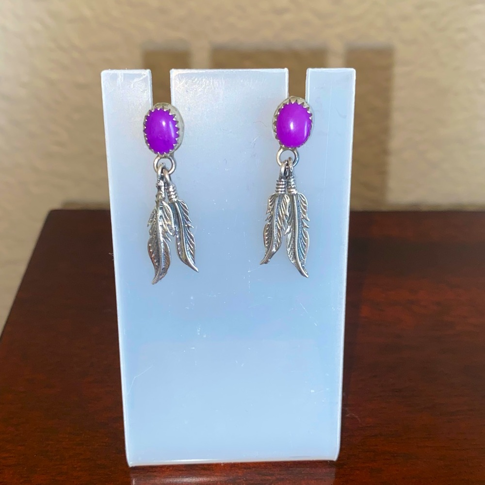 RARE GENUINE SUGILITE NAVAJO EARRINGS W STERLING SILVER 🪶 FEATHERS.